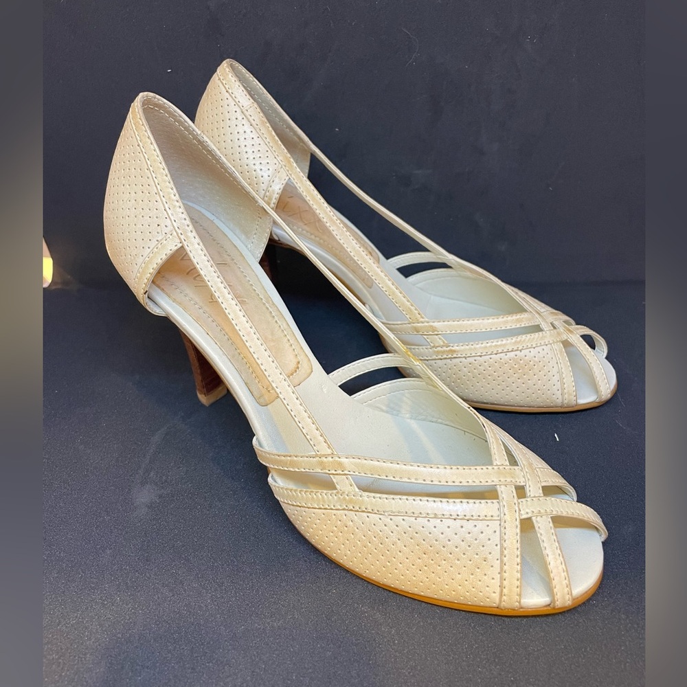 Mixx Shuz Beige Peep-Toe Mid Heel Pumps